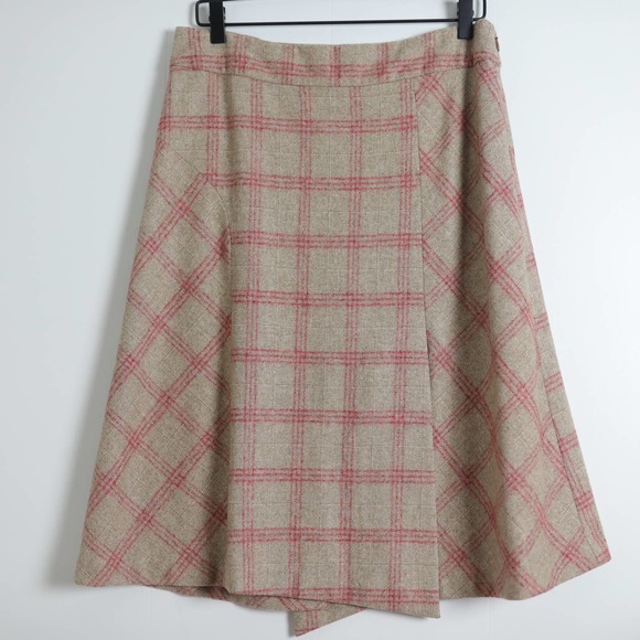 Banana Republic Dresses & Skirts - Banana Republic Tan Red Plaid Front Wrap Split Aline Skirt